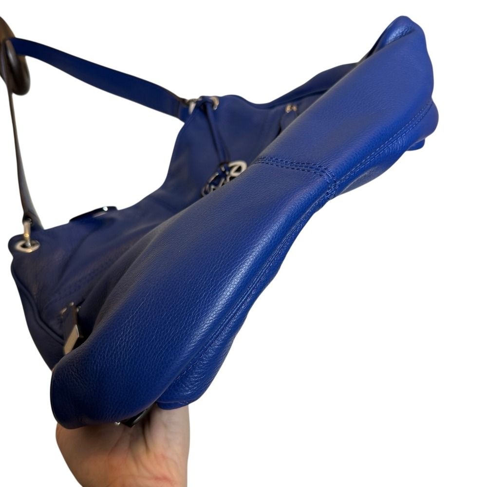 Michael Kors Layton Hobo Bag Pebbled Leather Blue - Picture 6 of 10